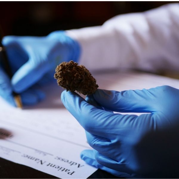 cannabis_apotheke_nurnberg-HHC VAPES